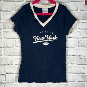 Genuine Merchandise New York Yankees Youth Tshirt Shirt Tee Size Small